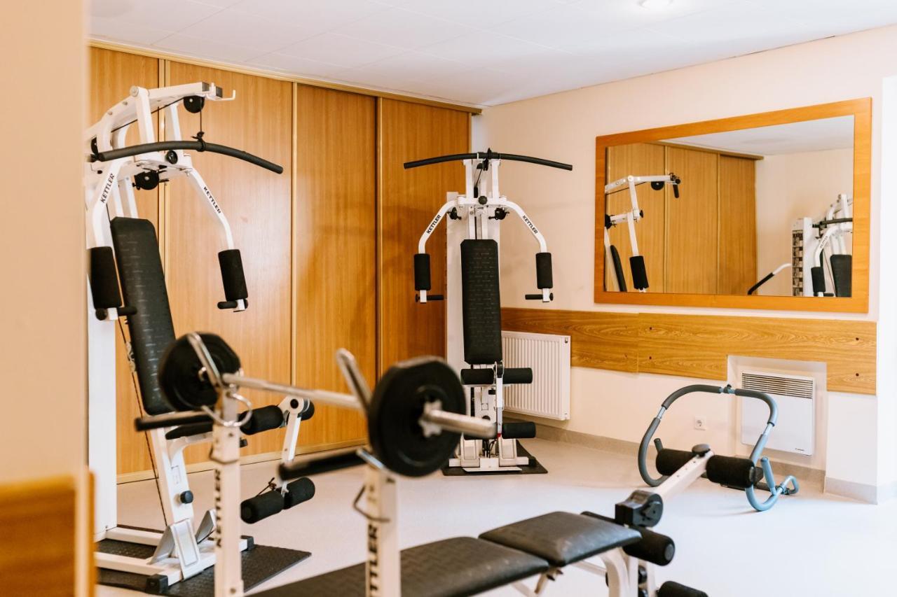 Osrodek Szkoleniowo Wypoczynkowy Roznow Hotel Kültér fotó